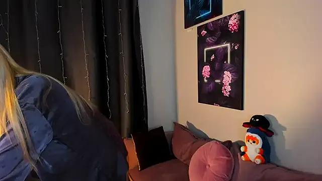 desperate_ramona from StripChat is Freechat