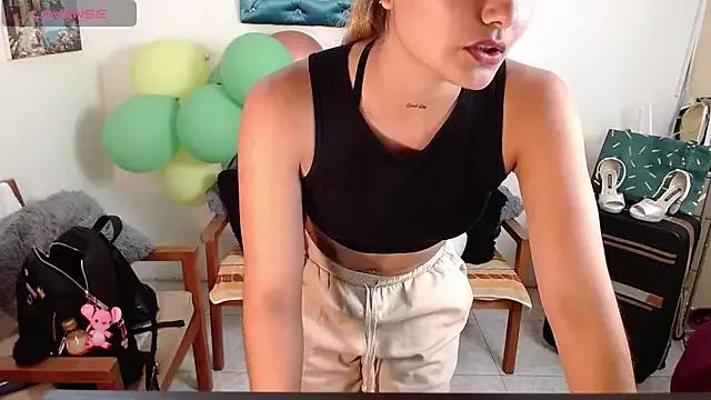 DestinyHills from StripChat is Freechat
