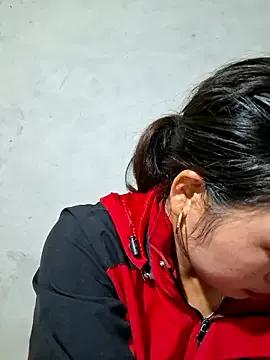 diamond-- from StripChat is Freechat