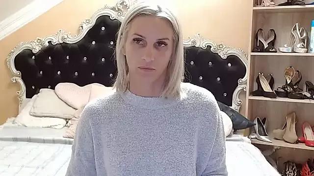 Diamond888 from StripChat is Freechat