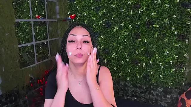 Diamond_naughty from StripChat is Freechat