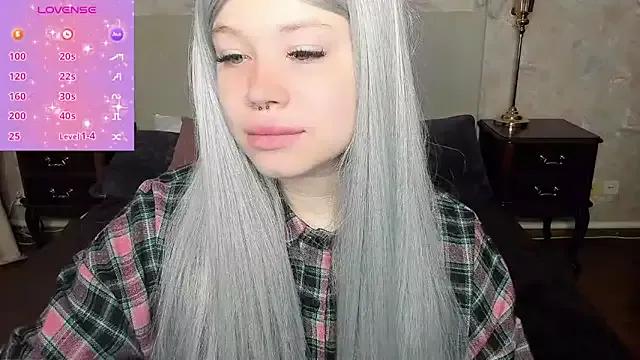 Diana_Dream from StripChat is Freechat