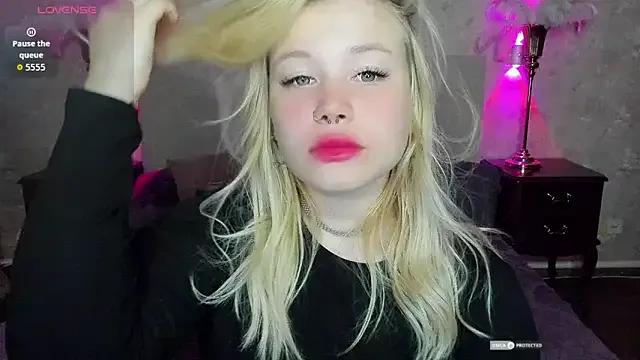 Diana_Dream from StripChat is Freechat
