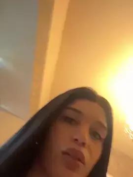 DianaSilvaXX from StripChat is Freechat
