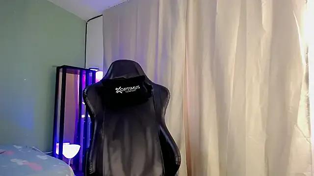 dilan_hott_ from StripChat is Freechat