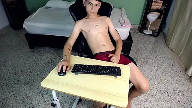 dilan_hott_ from StripChat is Freechat
