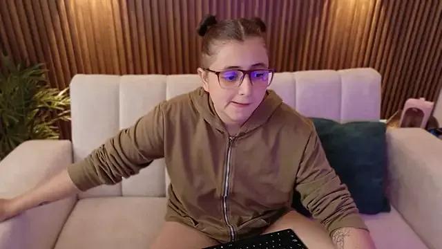 dirty_feelena from StripChat is Freechat