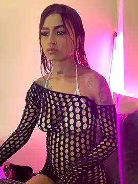 Dirty_isabella18 from StripChat is Freechat