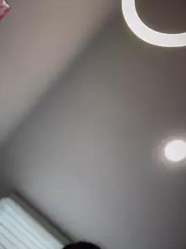 DOLL_ANDY from StripChat