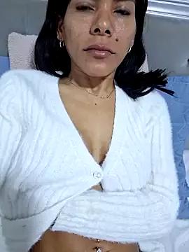 Doll_Loren from StripChat