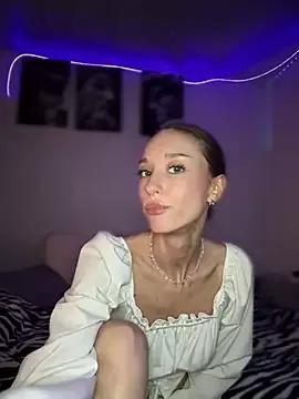 Dollar_Doll from StripChat