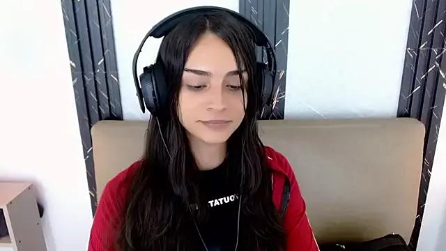 Dollbehavior_ from StripChat is Freechat