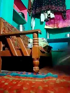 DOLLY-739 from StripChat is Freechat