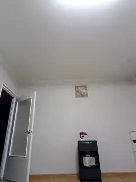 Dolly_Fox4332 from StripChat