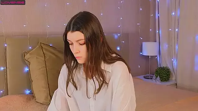 DollyHall on StripChat 