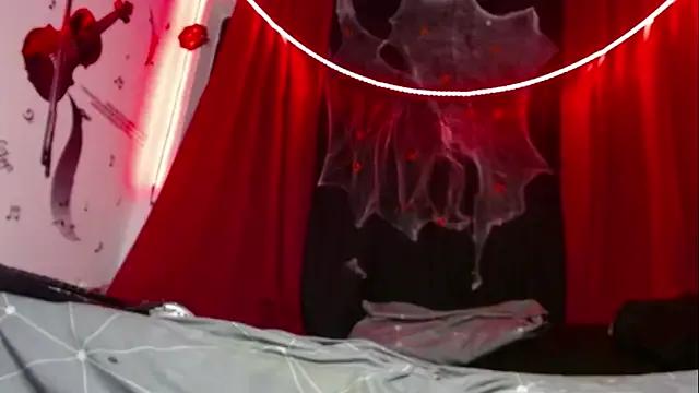 DomRaven from StripChat is Freechat