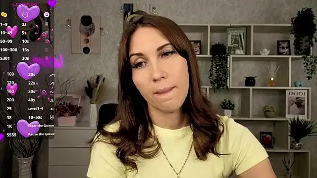 DreamVelour from StripChat is Freechat