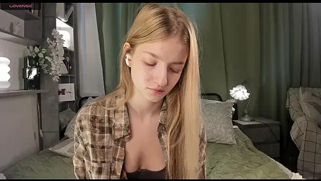 Checkout girls naked models with similar nickname. Cute sexy Free Models.