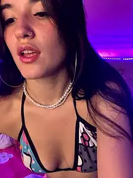 Dulce-LS from StripChat is Freechat