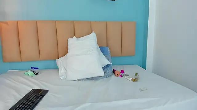 dulce_mmg from StripChat is Freechat