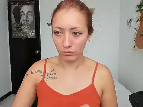 DulceLorrainexx from StripChat is Freechat