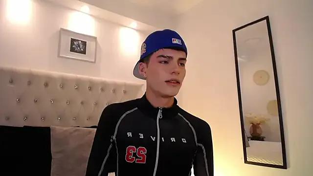 Dulcey_ from StripChat is Freechat