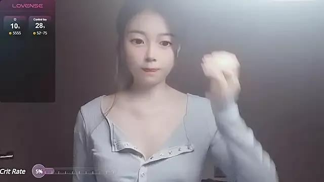 EdenDaisy from StripChat