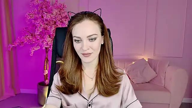 EdnaThomus from StripChat is Freechat