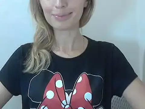 EffectMaya from StripChat