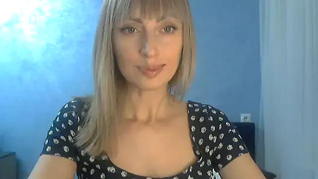 EffectMaya from StripChat