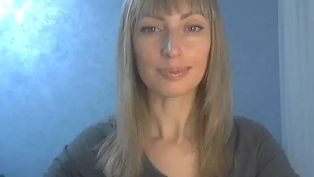 EffectMaya from StripChat