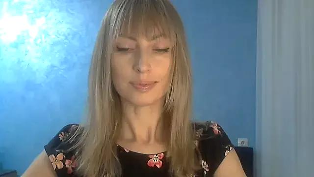 EffectMaya from StripChat