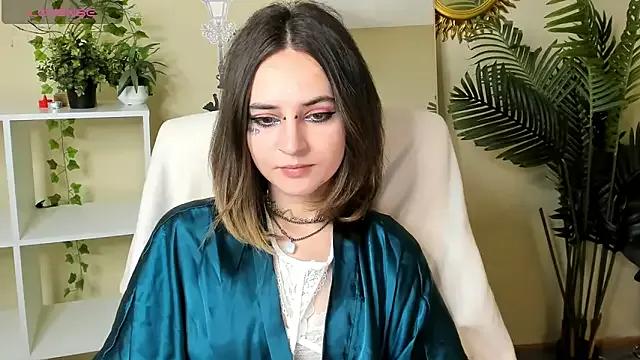 Elaine_Hard from StripChat is Freechat