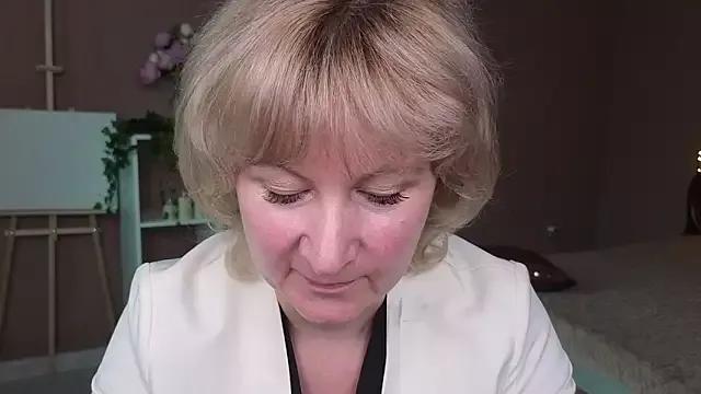 Elen_Blush from StripChat is Freechat
