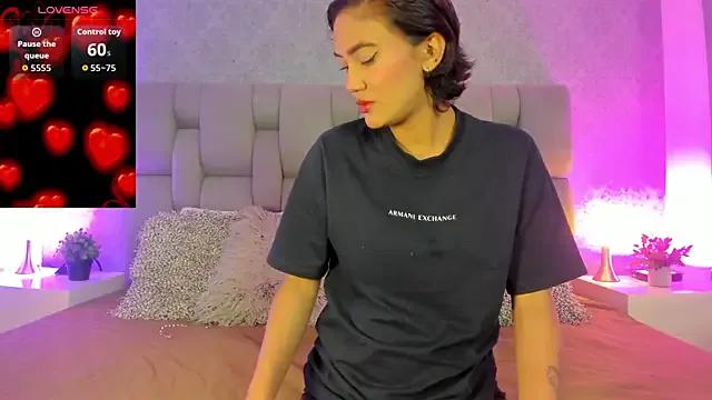 ElenaWilliams_ from StripChat is Freechat