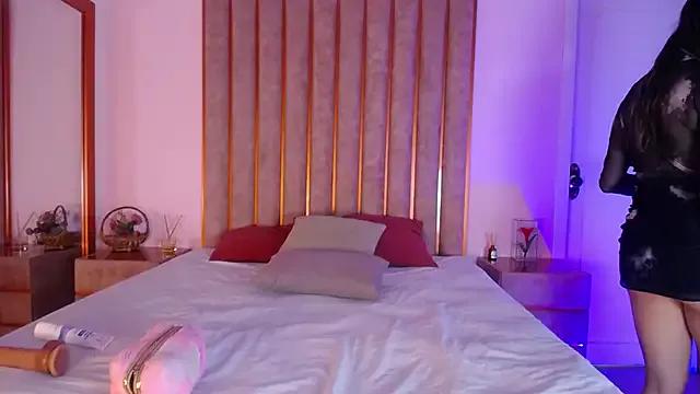 ElenClarck from StripChat is Freechat
