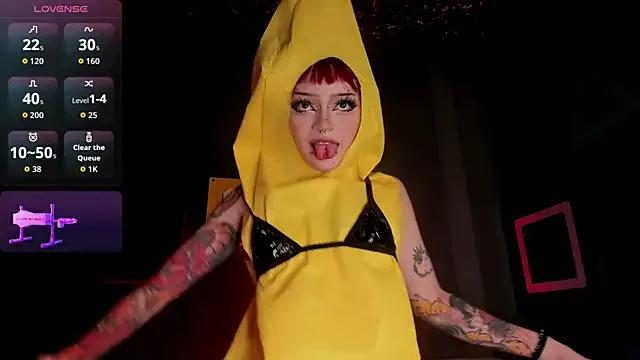 Elettra_Rou from StripChat