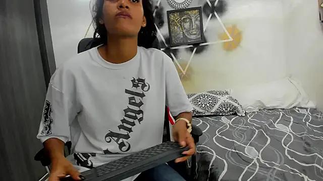 eliana_prince from StripChat is Freechat