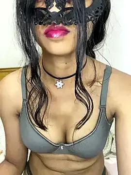 Elinacam from StripChat is Freechat