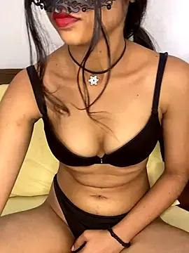 Elinacam from StripChat is Freechat