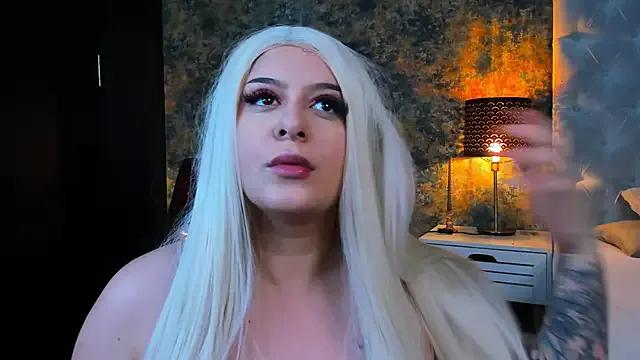ElizaBelucci from StripChat is Freechat