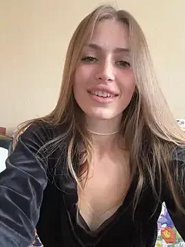 Elizabeth_Tay from StripChat is Freechat