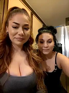Ella_sweety from StripChat