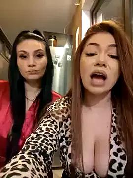 Ella_sweety from StripChat