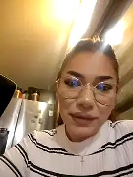 Ella_sweety from StripChat