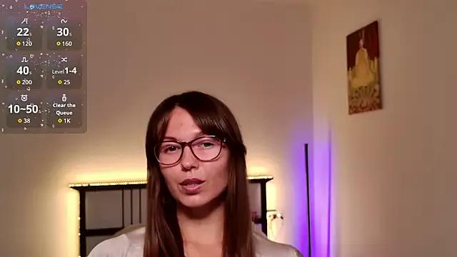 EllaCanny from StripChat is Freechat