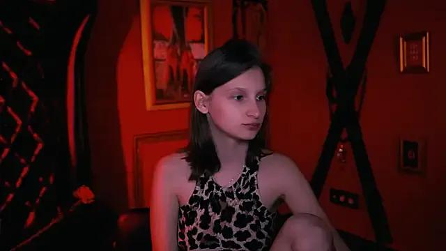 EllaHorton from StripChat is Freechat
