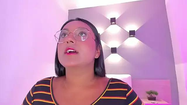 ellamontoya from StripChat