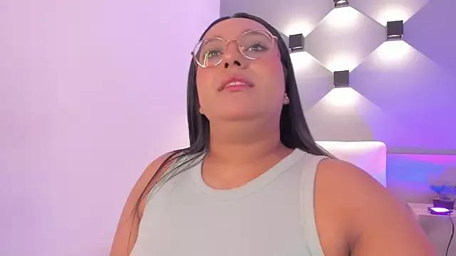 ellamontoya from StripChat