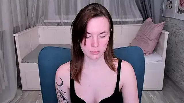 EllaSmithh from StripChat